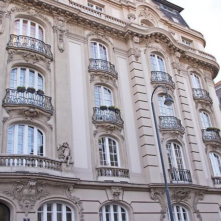 וינה Hotel Pension Museum מראה חיצוני תמונה
