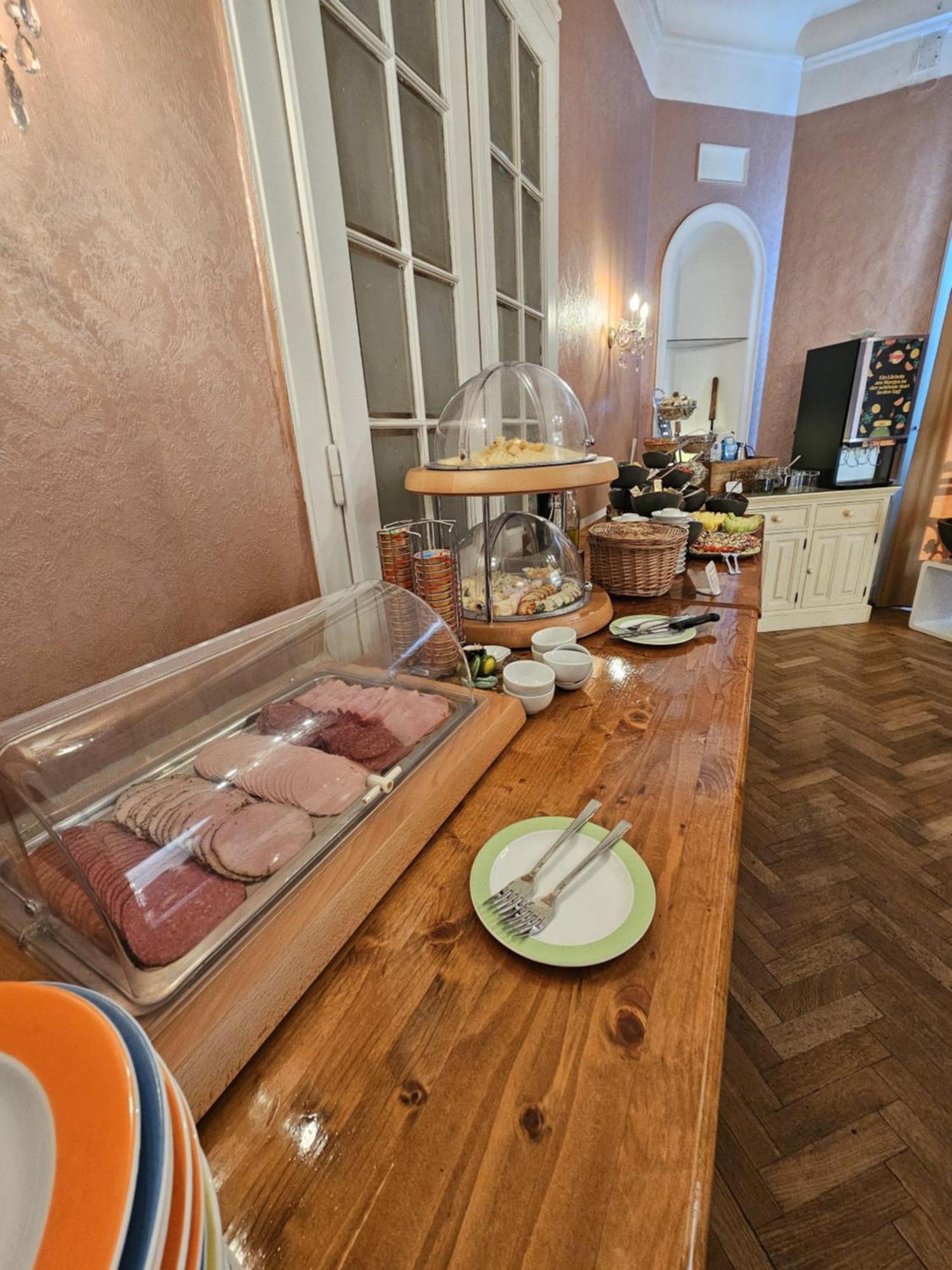 וינה Hotel Pension Museum מראה חיצוני תמונה