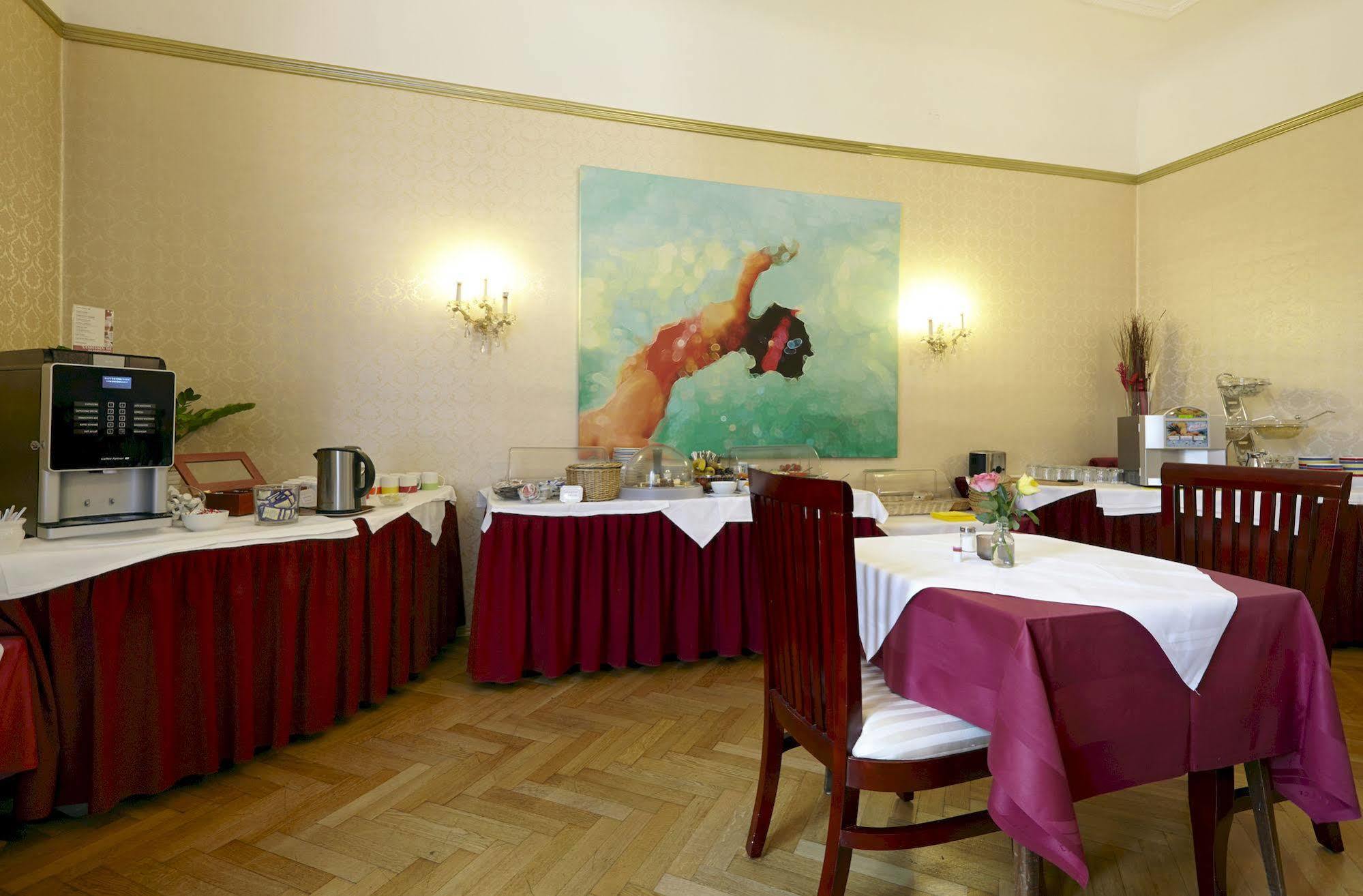 וינה Hotel Pension Museum מראה חיצוני תמונה