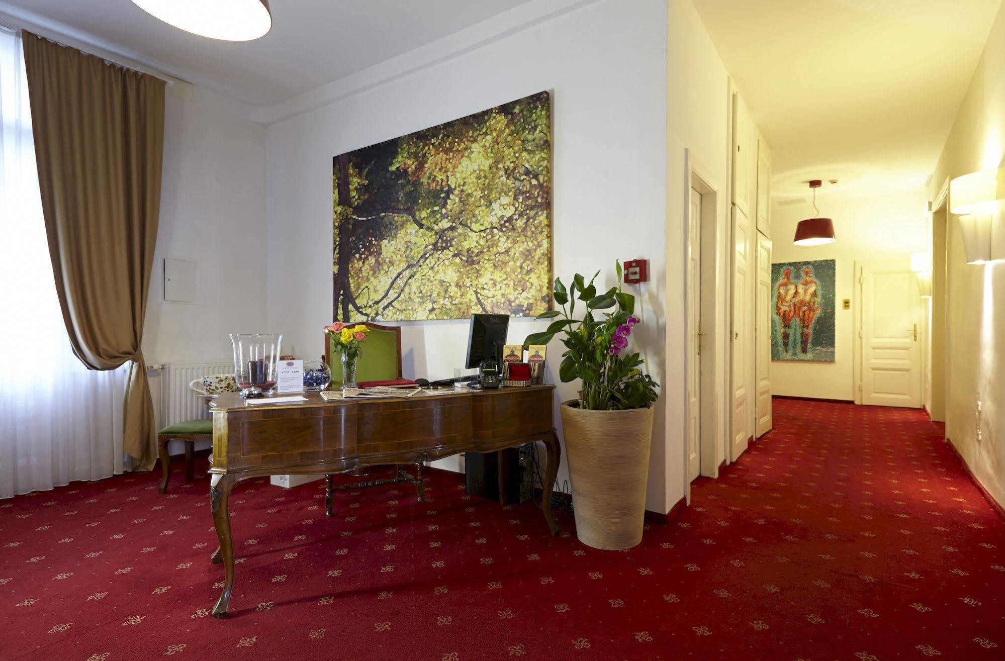 וינה Hotel Pension Museum מראה חיצוני תמונה